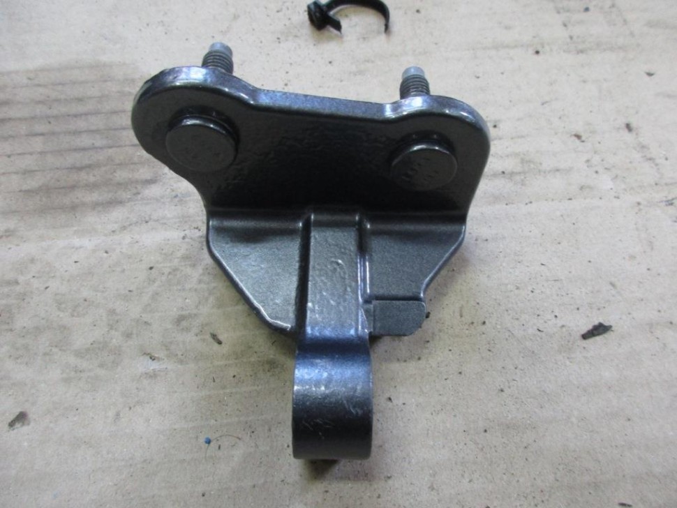 Петля двери MERCEDES-BENZ E-класс W212/S212/C207/A207 рестайлинг (2013 - 2016) фото 1 — Разборка Мерседес