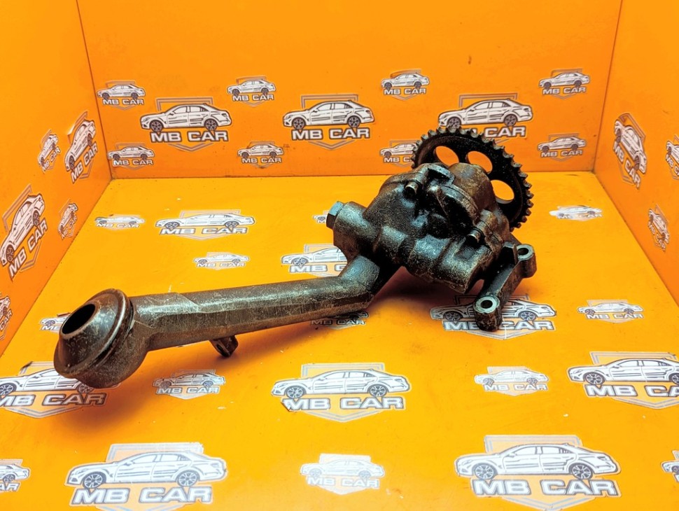 Насос масляный MERCEDES-BENZ S-класс W126 рестайлинг (1985 - 1991) фото 1 — Разборка Мерседес