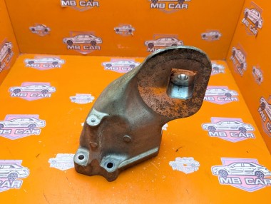 Кронштейн двигателя MERCEDES-BENZ X-класс I (2017 - 2020) &mdash; Разборка Мерседес