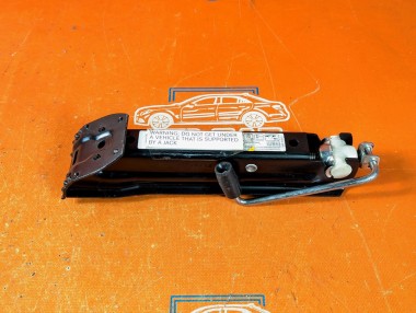 Домкрат MERCEDES-BENZ E-класс W212/S212/C207/A207 рестайлинг (2013 - 2016) — Разборка Мерседес