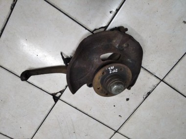 Кулак поворотный передний левый MERCEDES-BENZ C-класс W202/S202 рестайлинг (1997 - 2001) — Разборка Мерседес