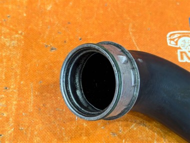 Патрубок интеркулера MERCEDES-BENZ E-класс W211/S211 (2002 - 2006) — Разборка Мерседес