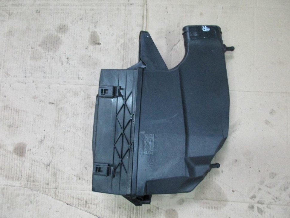 Корпус воздушного фильтра MERCEDES-BENZ E-класс W213/S213/C238/A238 (2016 - 2021) фото 1 — Разборка Мерседес