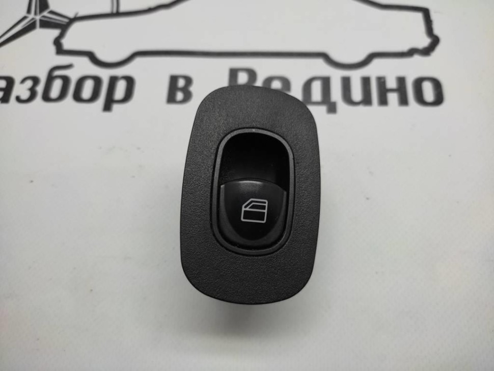 Кнопка стеклоподъемников MERCEDES-BENZ CLK-класс C209/W209 рестайлинг (2005 - 2010) фото 1 — Разборка Мерседес