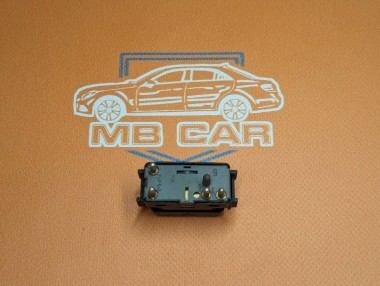 Кнопка стеклоподъемников MERCEDES-BENZ W124 W124/S124/C124/A124 (1984 - 1993) — Разборка Мерседес