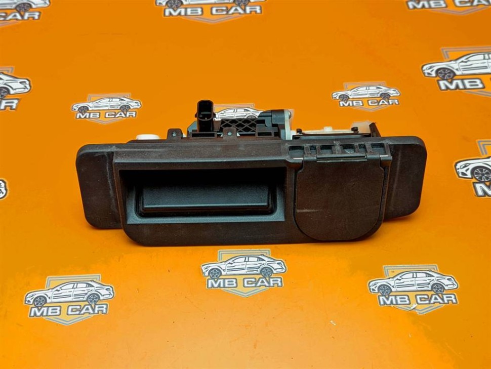 Ручка открытия багажника MERCEDES-BENZ C-класс AMG W205/S205/C205/A205 (2014 - 2018) фото 1 — Разборка Мерседес