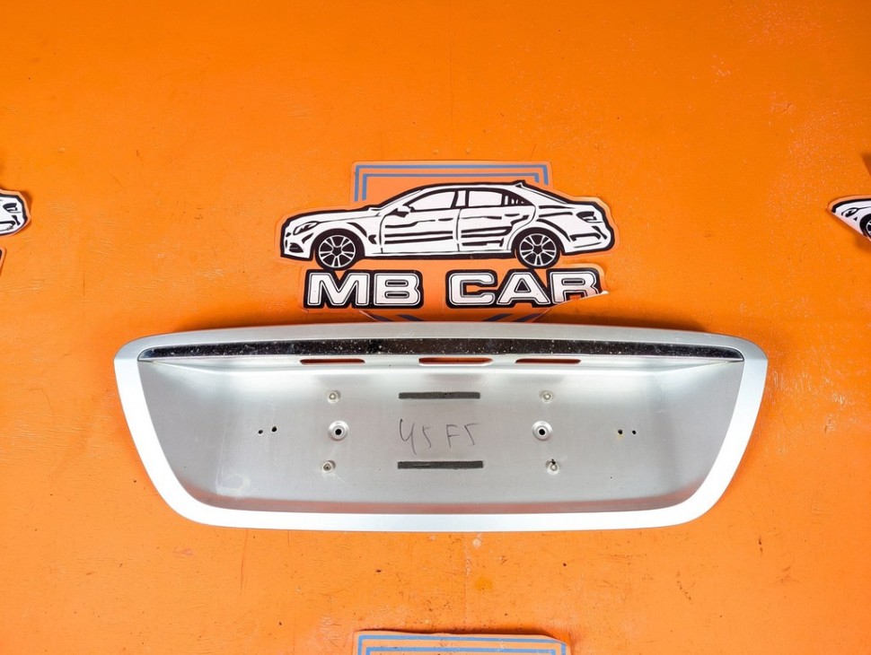 Накладка крышки багажника MERCEDES-BENZ S-класс W220 (1998 - 2005) фото 1 &mdash; Разборка Мерседес
