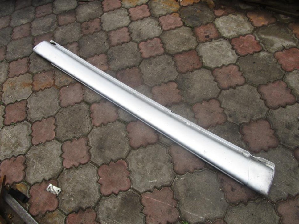 Порог пластиковый левый MERCEDES-BENZ M-класс W163 рестайлинг (2001 - 2005) фото 1 — Разборка Мерседес