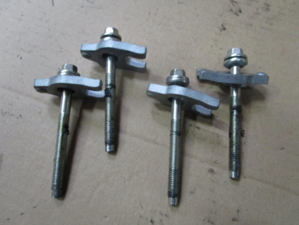 Кронштейн крепления форсунок MERCEDES-BENZ C-класс W205/S205/C205/A205 (2014 - 2018) фото 1 — Разборка Мерседес