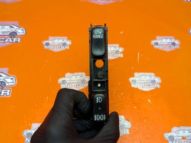 Кнопка блокировки мостов MERCEDES-BENZ M-класс W163 рестайлинг (2001 - 2005) — Разборка Мерседес