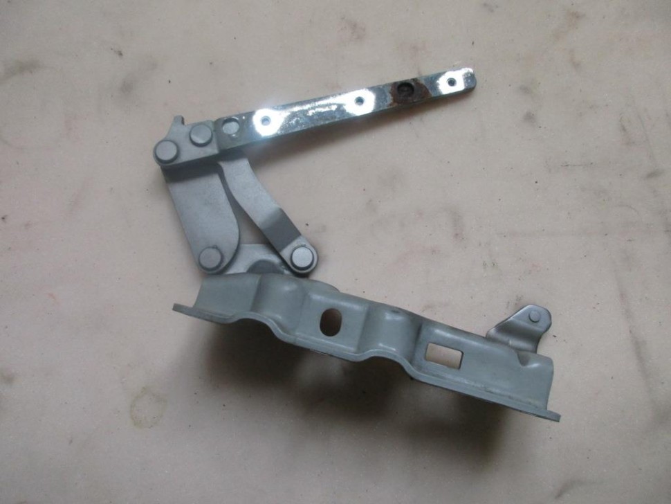 Петля капота MERCEDES-BENZ C-класс W203/S203/CL203 рестайлинг (2004 - 2008) фото 1 — Разборка Мерседес