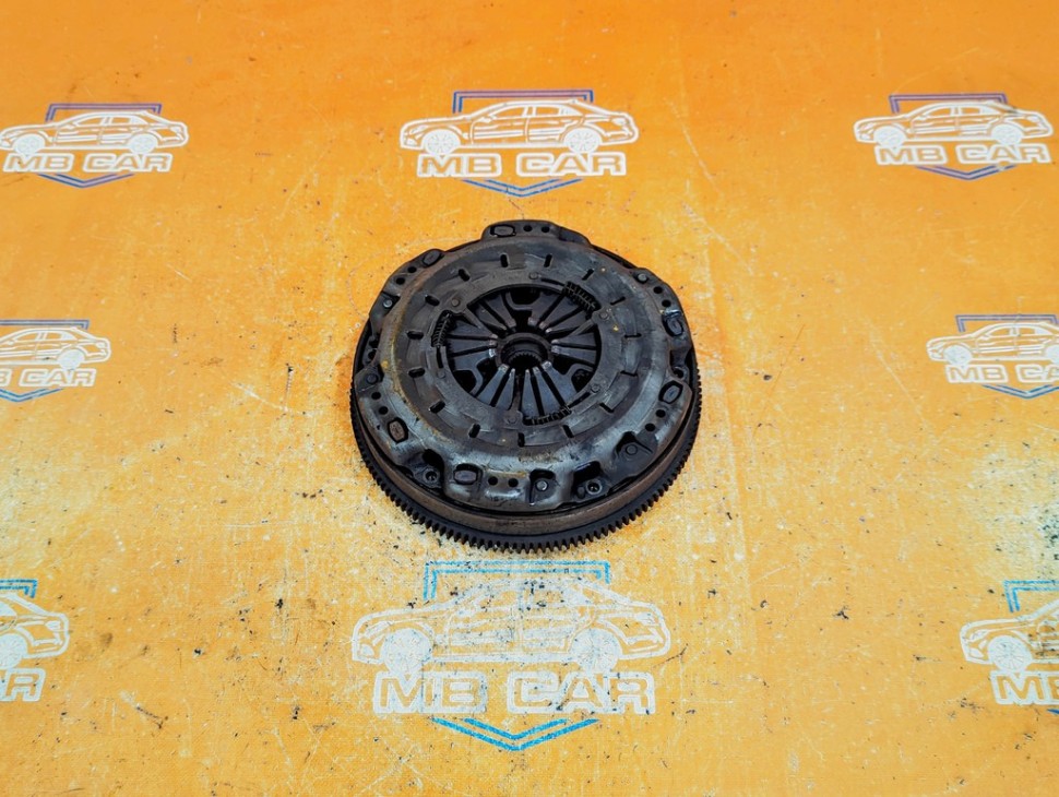 Маховик МКПП MERCEDES-BENZ V-класс W639 (2003 - 2014) фото 1 — Разборка Мерседес