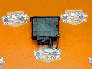 Кнопка закрытия багажника MERCEDES-BENZ M-класс W164 рестайлинг (2008 - 2011) — Разборка Мерседес