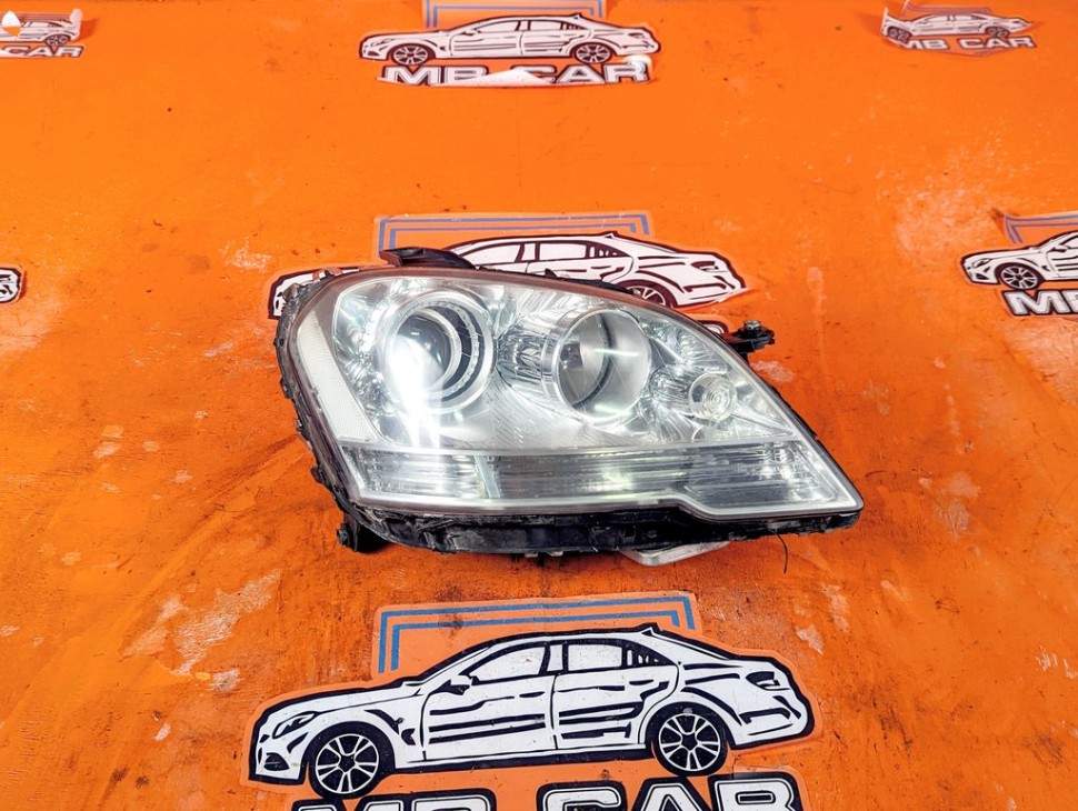 Фара правая MERCEDES-BENZ M-класс W164 рестайлинг (2008 - 2011) фото 1 &mdash; Разборка Мерседес