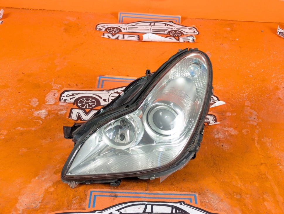Фара левая MERCEDES-BENZ CLS-класс C219 (2004 - 2008) фото 1 &mdash; Разборка Мерседес