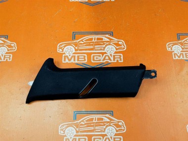 Накладка задней стойки MERCEDES-BENZ R-класс W251 (2005 - 2007) — Разборка Мерседес