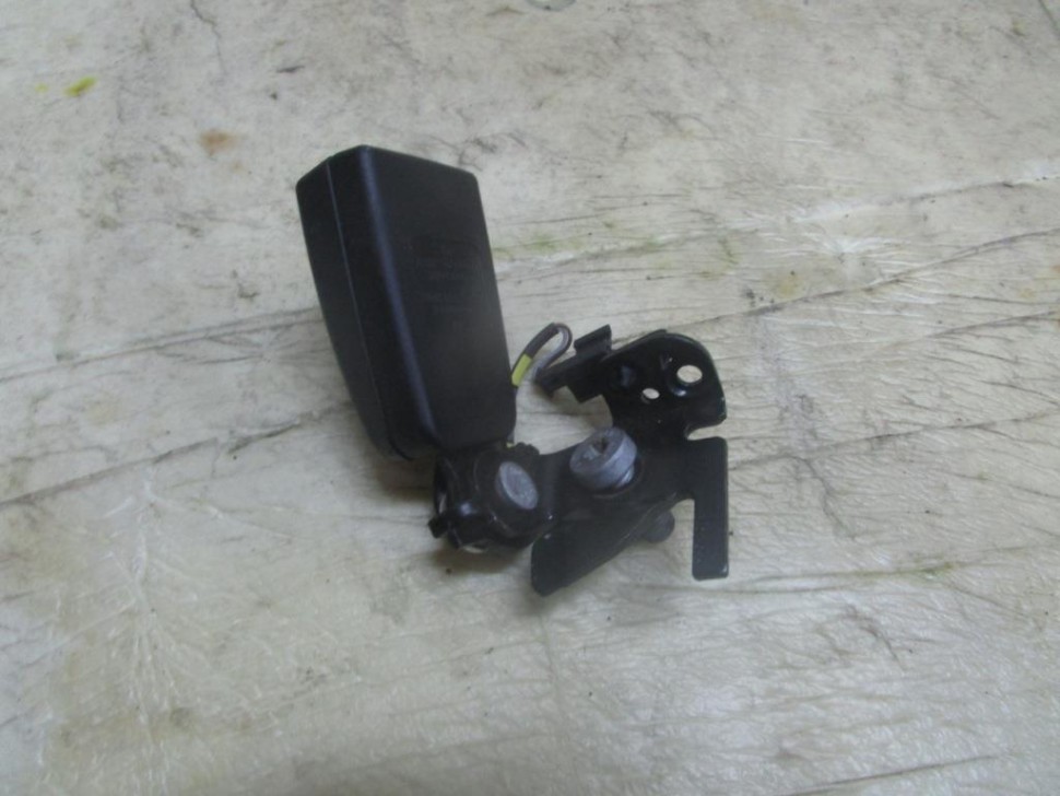 Замок ремня безопасности MERCEDES-BENZ CLS-класс C218/X218 рестайлинг (2014 - 2017) фото 1 — Разборка Мерседес