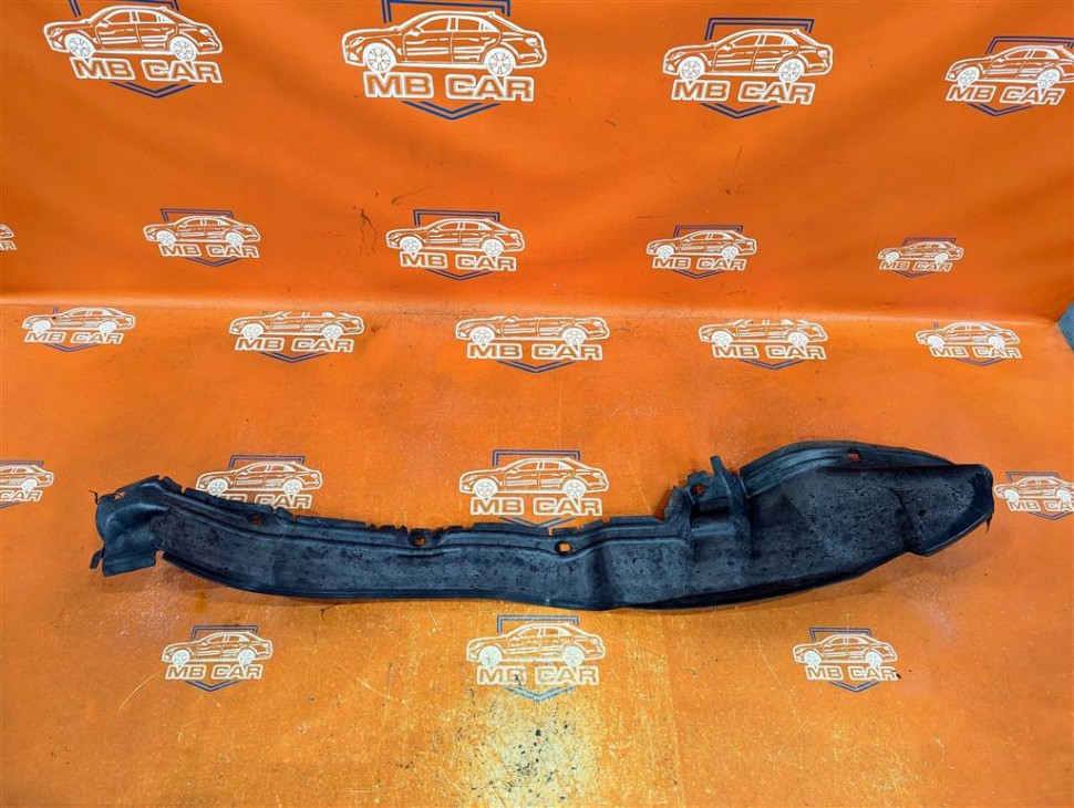 Подкрылок передний правый MERCEDES-BENZ W124 W124/S124/C124/A124 (1984 - 1993) фото 1 — Разборка Мерседес