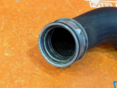 Патрубок интеркулера MERCEDES-BENZ C-класс W203/S203/CL203 (2000 - 2004) — Разборка Мерседес