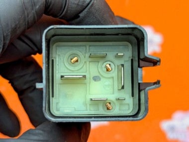 Реле вентилятора MERCEDES-BENZ V-класс W639 (2003 - 2014) &mdash; Разборка Мерседес