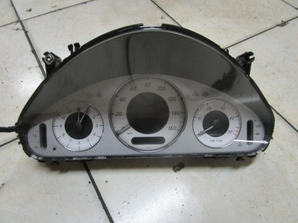 Щиток приборов MERCEDES-BENZ E-класс W211/S211 (2002 - 2006) фото 1 — Разборка Мерседес