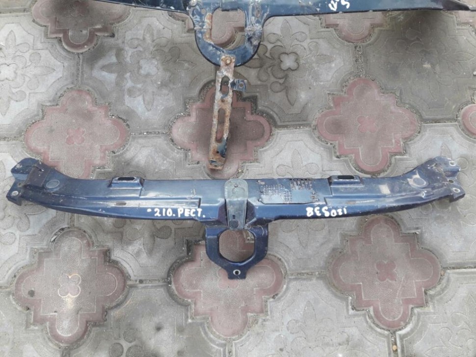 Панель телевизора верхняя MERCEDES-BENZ E-класс W210/S210 (1995 - 1999) фото 1 — Разборка Мерседес