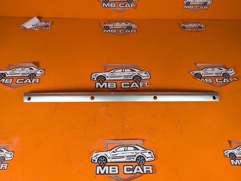 Молдинг заднего бампера MERCEDES-BENZ S-класс W220 (1998 - 2005) фото 1 &mdash; Разборка Мерседес