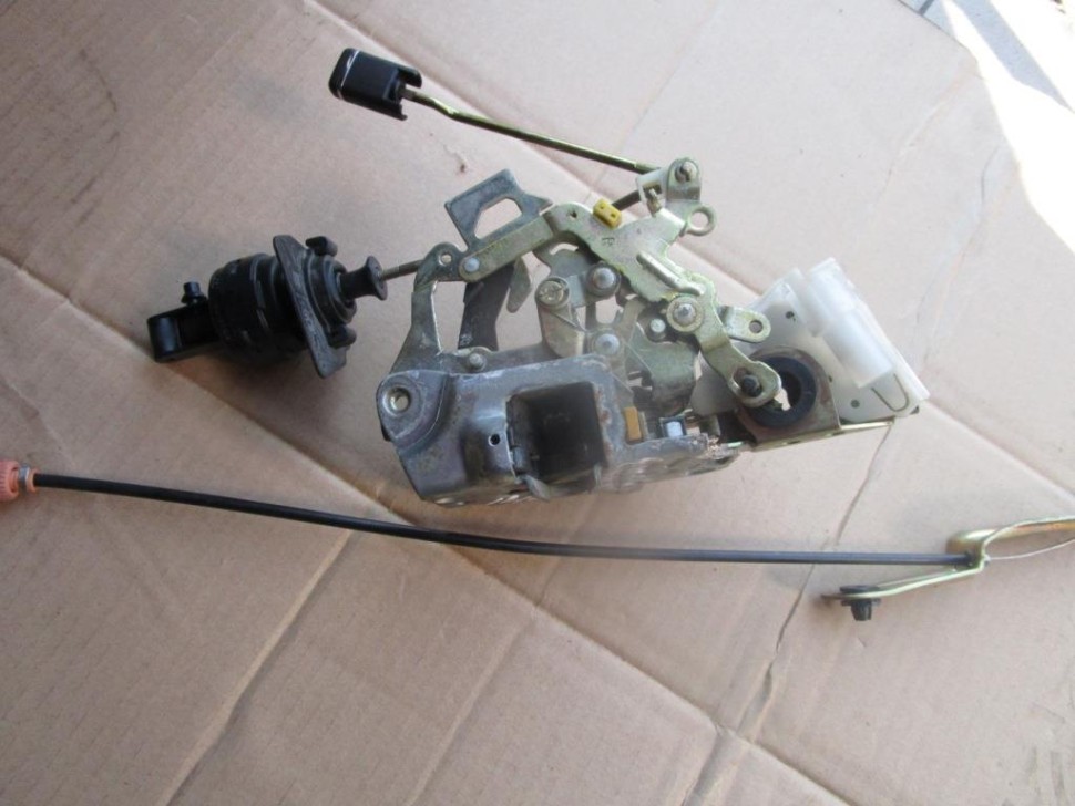 Замок двери передней правой MERCEDES-BENZ S-класс W140 (1991 - 1998) фото 1 — Разборка Мерседес