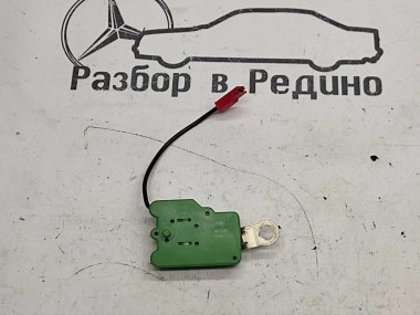 Усилитель антенны MERCEDES-BENZ S-класс W220 (1998 - 2005) — Разборка Мерседес