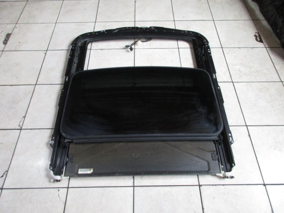 Люк сдвижной MERCEDES-BENZ M-класс W164 (2005 - 2008) фото 1 — Разборка Мерседес