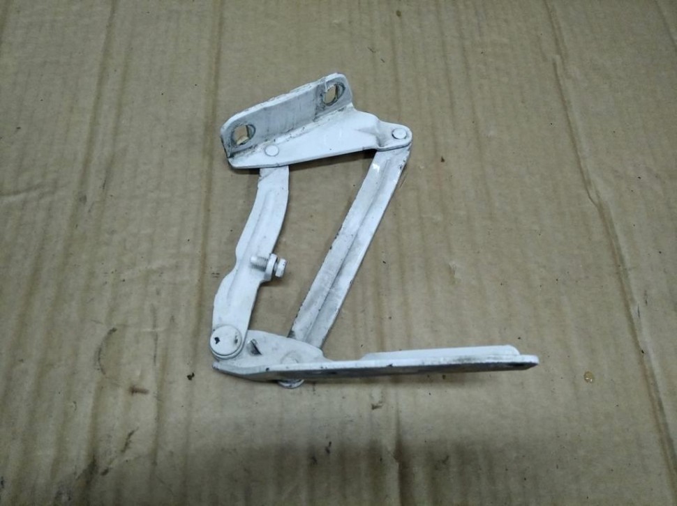 Петля капота MERCEDES-BENZ Sprinter W906 (2006 - 2019) фото 1 — Разборка Мерседес