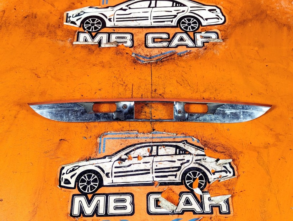 Накладка крышки багажника MERCEDES-BENZ E-класс W211/S211 (2002 - 2006) фото 1 &mdash; Разборка Мерседес