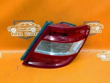 Фонарь задний правый MERCEDES-BENZ C-класс W204/S204 (2006 - 2011) — Разборка Мерседес