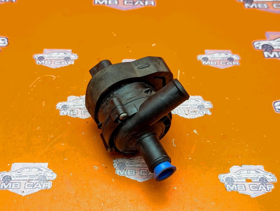 Насос циркуляционный MERCEDES-BENZ C-класс W204/S204 (2006 - 2011) фото 1 — Разборка Мерседес