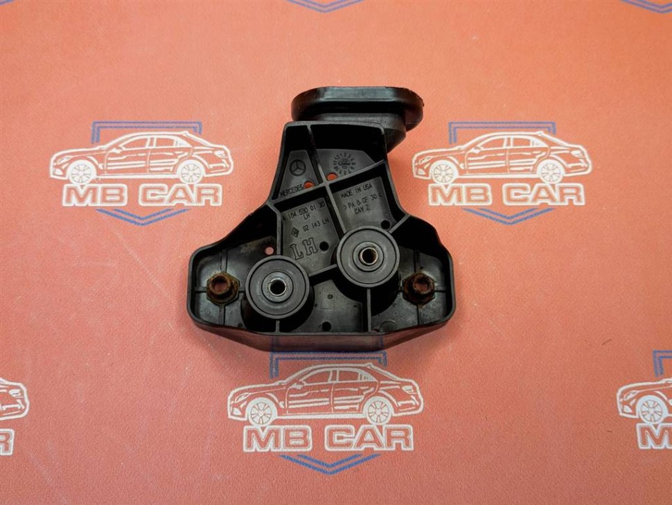 Кронштейн крепления бампера MERCEDES-BENZ GL-класс X164 рестайлинг (2009 - 2012) фото 1 — Разборка Мерседес