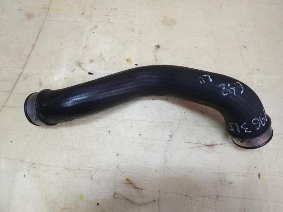 Патрубок интеркулера MERCEDES-BENZ E-класс W211/S211 (2002 - 2006) фото 1 — Разборка Мерседес