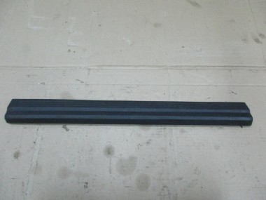 Накладка порога внутренняя MERCEDES-BENZ E-класс W212/S212/C207/A207 (2009 - 2013) — Разборка Мерседес
