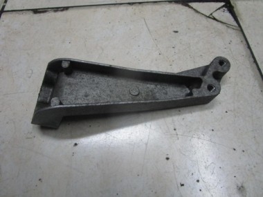 Кронштейн MERCEDES-BENZ Sprinter W901-905 (1995 - 2006) — Разборка Мерседес