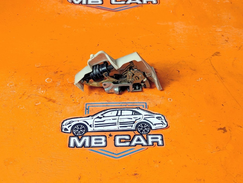 Замок двери задней правой MERCEDES-BENZ C-класс W202/S202 (1993 - 1997) фото 1 &mdash; Разборка Мерседес