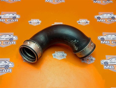 Патрубок интеркулера MERCEDES-BENZ C-класс W203/S203/CL203 (2000 - 2004) — Разборка Мерседес
