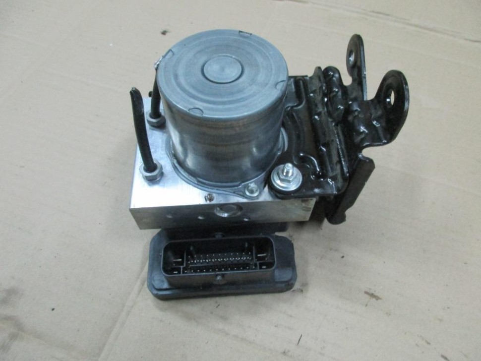 Блок ABS MERCEDES-BENZ Sprinter W906 (2006 - 2019) фото 1 — Разборка Мерседес