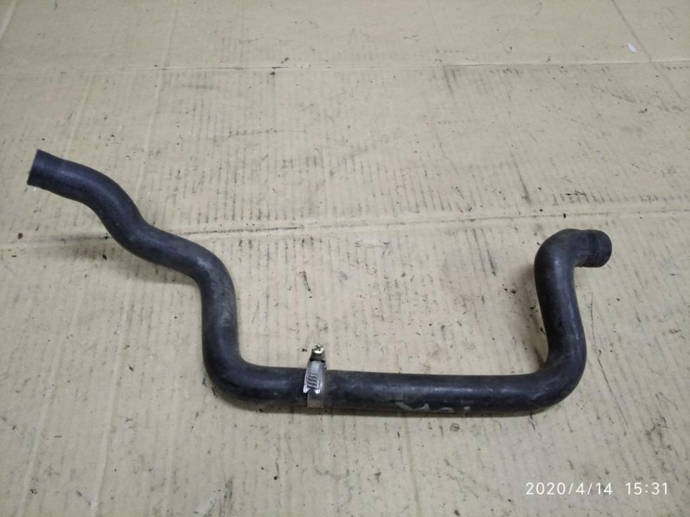 Патрубок ОЖ MERCEDES-BENZ W124 W124/S124/C124/A124 (1984 - 1993) фото 1 — Разборка Мерседес