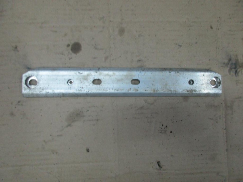 Усилитель пола MERCEDES-BENZ C-класс AMG W204/S204/С204 рестайлинг (2011 - 2015) фото 1 — Разборка Мерседес