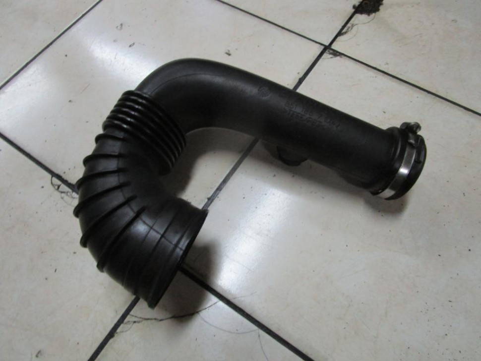 Патрубок турбины MERCEDES-BENZ E-класс W211/S211 (2002 - 2006) фото 1 — Разборка Мерседес