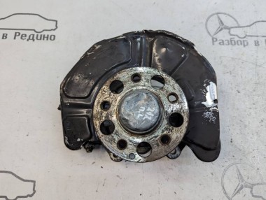 Кулак поворотный передний левый MERCEDES-BENZ E-класс W212/S212/C207/A207 (2009 - 2013) — Разборка Мерседес