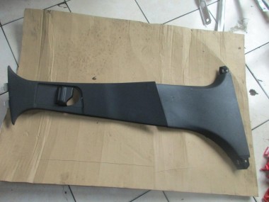 Накладка средней стойки MERCEDES-BENZ C-класс W205/S205/C205/A205 (2014 - 2018) — Разборка Мерседес