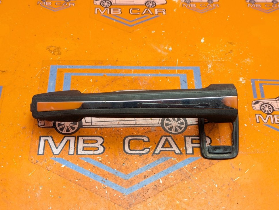 Ручка двери наружняя MERCEDES-BENZ E-класс W124/S124/C124/A124 (1984 - 1997) E 300 CDI 3.0 AT (136 л.с.) фото 1 &mdash; Разборка Мерседес