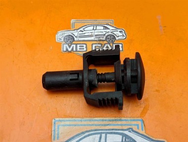 Клипса радиатора MERCEDES-BENZ CLK-класс C209/A209 (2002 - 2005) — Разборка Мерседес