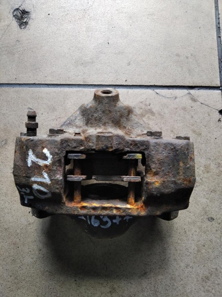 Суппорт задний левый MERCEDES-BENZ E-класс W210/S210 (1995 - 1999) фото 1 — Разборка Мерседес