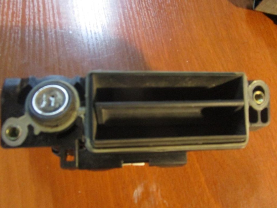 Ручка открытия багажника MERCEDES-BENZ E-класс W211/S211 (2002 - 2006) фото 1 — Разборка Мерседес